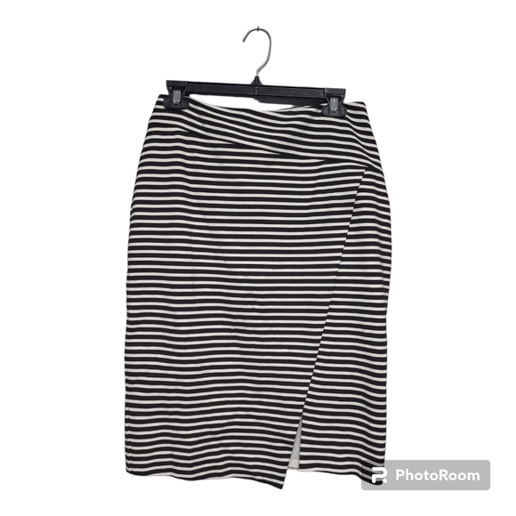 White House Black Market A Line Skirt Size 10